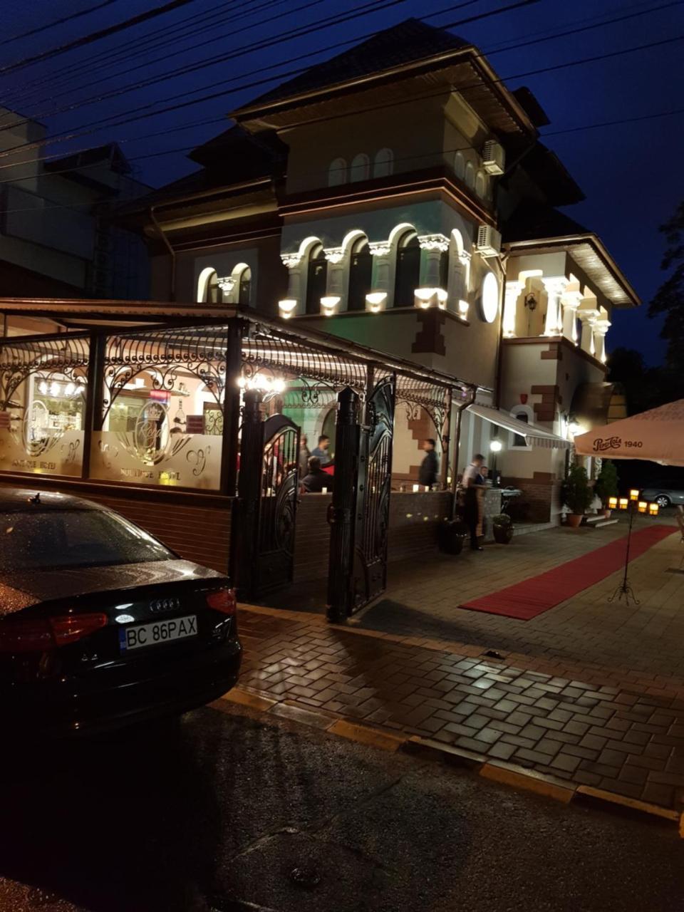 Vila Turistica Tosca Regal Bacău Exterior photo