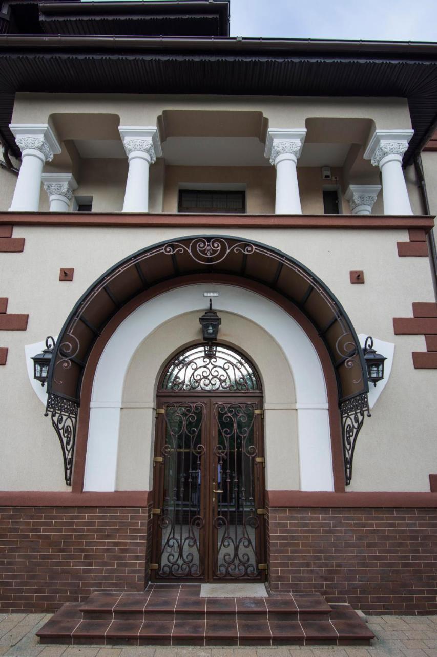 Vila Turistica Tosca Regal Bacău Exterior photo