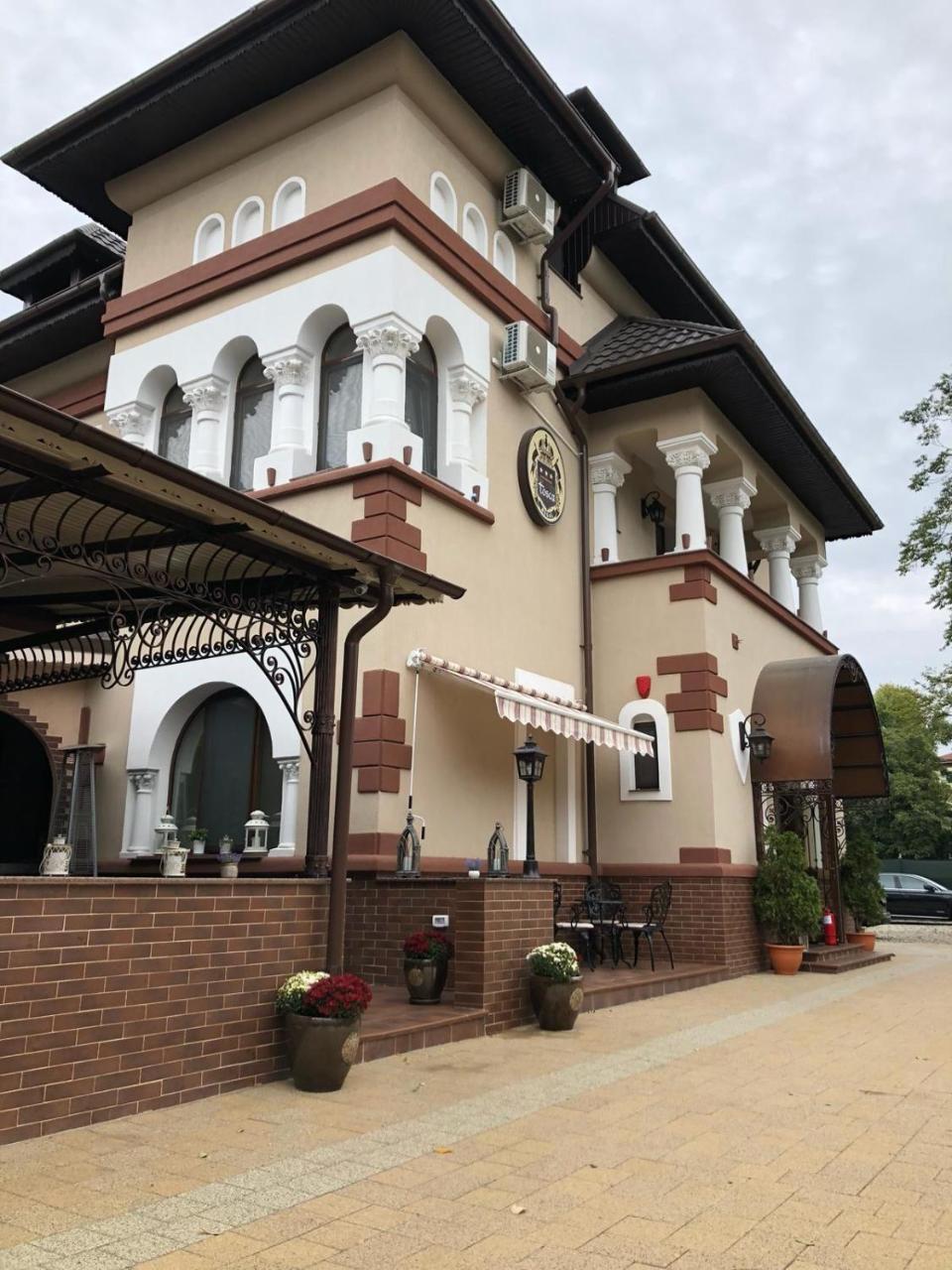 Vila Turistica Tosca Regal Bacău Exterior photo